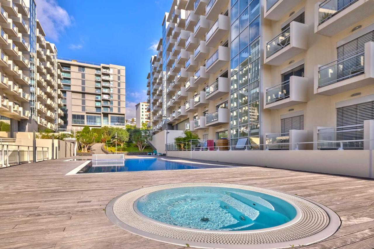 Blue Sky Apartment With Pool By Hr Madeira フンシャル エクステリア 写真