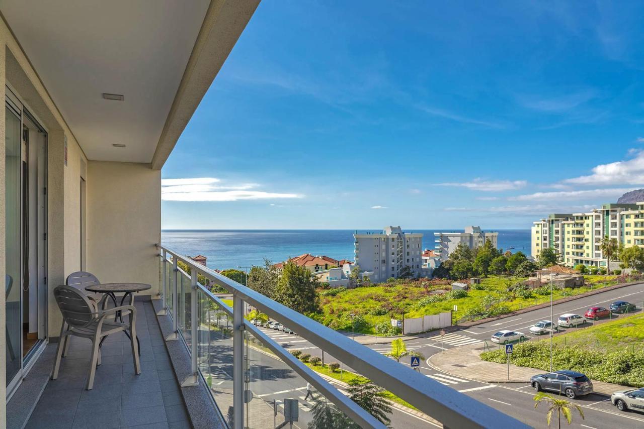 Blue Sky Apartment With Pool By Hr Madeira フンシャル エクステリア 写真